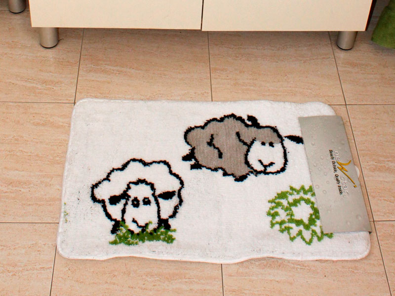 שטיח אמבטיה 40*60 ס"מ בעיצובים שונים 